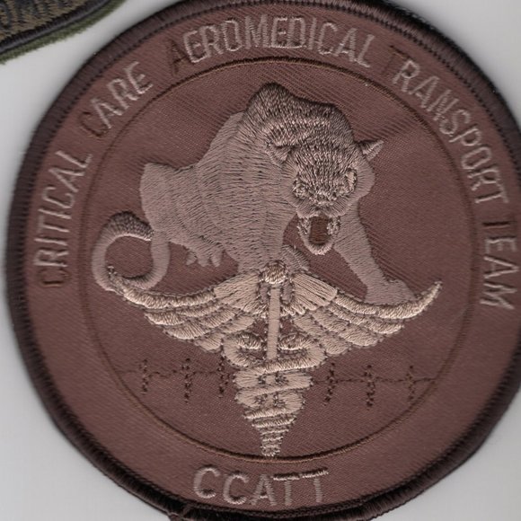 Set Of 4 Military Uniform Patches Never Used Air Force Medical Transport - Picture 4 of 5